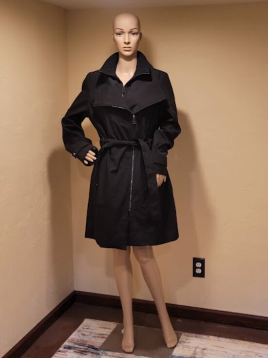 H by Halston Jackets & Blazers - NWT Halston belted black double zipper trench coat with nice detailing